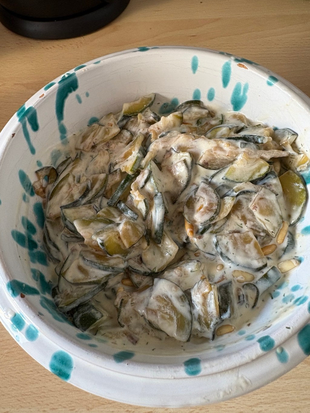 Les courgettes au yaourt et pignons&nbsp;grillés